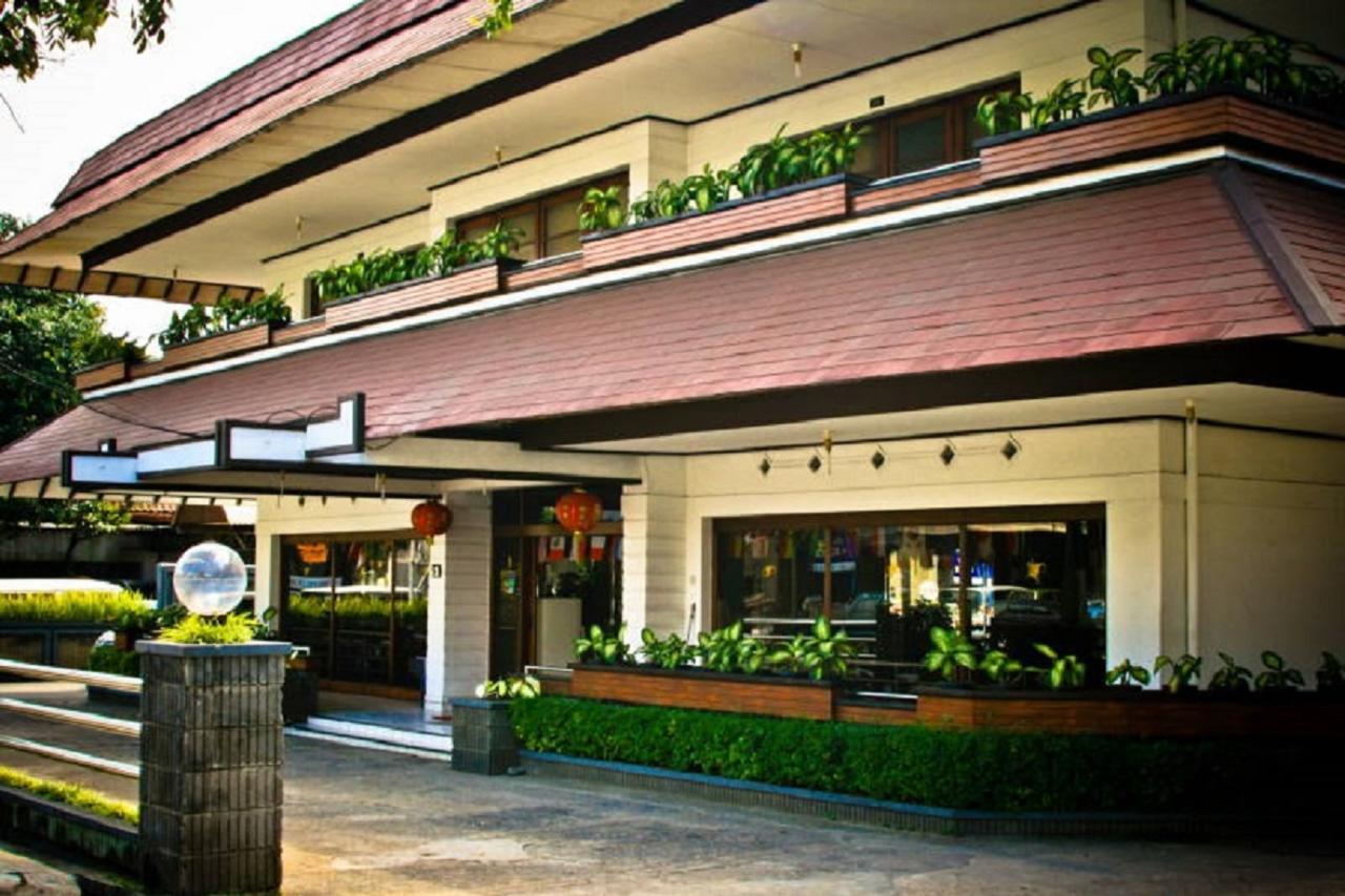 Hotel Jelita Parahyangan Bandung Extérieur photo